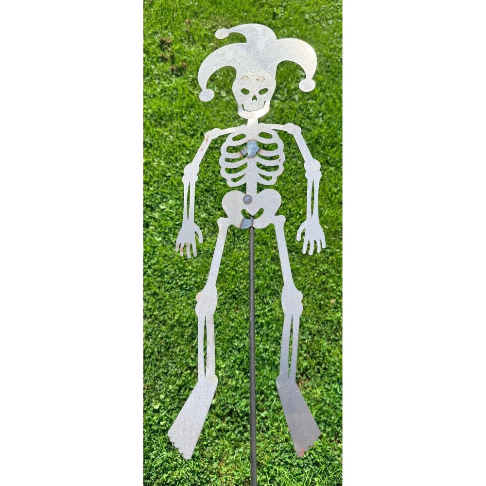 Vtg Halloween 24" Jester Skeleton Metal Yard Sign Decor Outdoor,Skeleton w/Stake